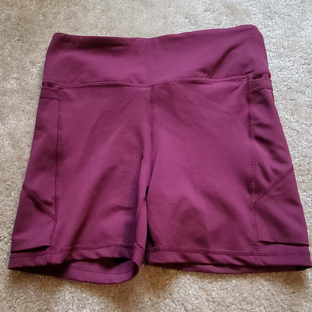 Senita Athletics: Baseline shorts